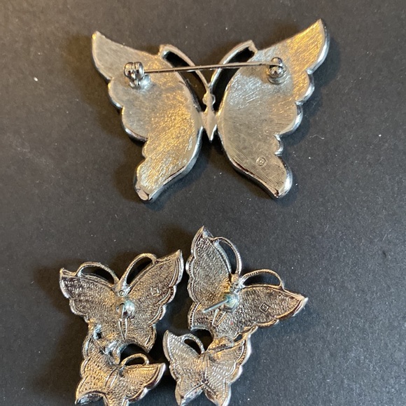 Avon Butterflies - Picture 5 of 7